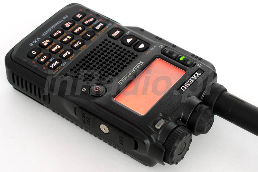 YAESU VX-8DE 