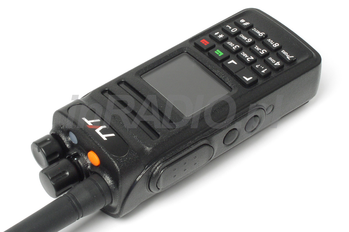 TYT TH-UV8200D