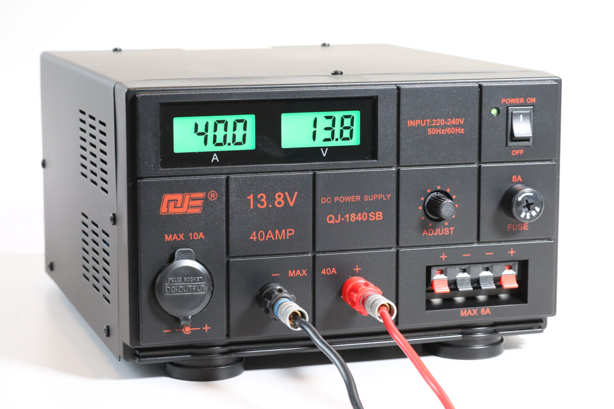 Zasilacz transformatorowy QJ-1840SC (wersja ze wskażnikami cyfrowymi)