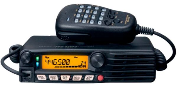 Yaesu FTM-3207 DE  Radiotelefon UHF C4FM