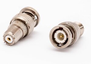 A-B1/mUHF2 - Adapter BNC-wtyk/miniUHF -gniazdo