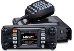 Yaesu FTM-300 DE Radiotelefon mobilny z emisjami cyfrowymi
