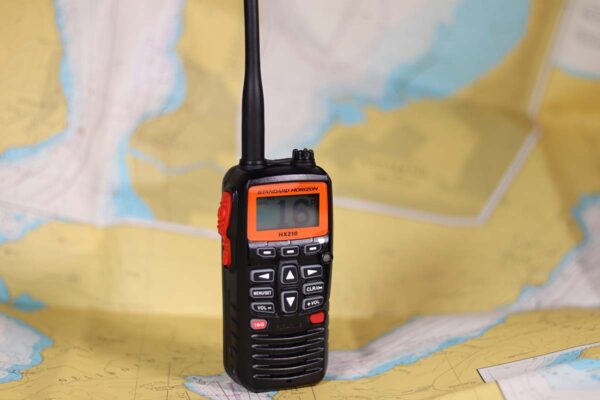 Standard Horizon HX-210E Radiotelefon morski ręczny - obrazek 2