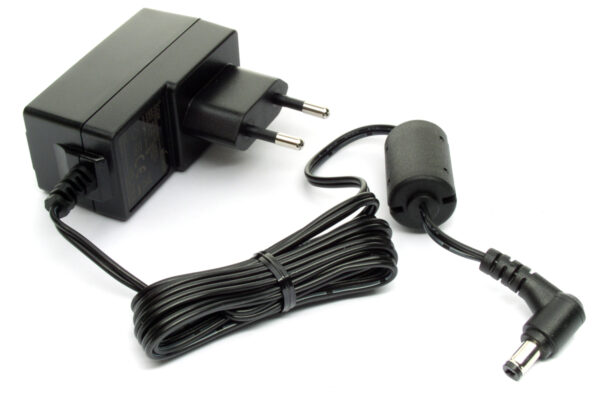 ICOM BC-202IP2 wraz z BC-123SE ładowarka z zasilaczem - obrazek 4