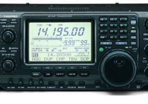 ICOM IC-7400 / IC-746 PRO + ICOM PS-125 Radiostacja KF z zasilaczem