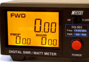 Nissei DG-503 Reflektometr KF/VHF/UHF z dużym wyświetlaczem