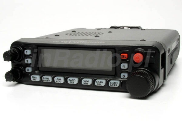 Yaesu FT-7900E Duobander samochodowy transceiver 2m 70cm 50W - obrazek 2