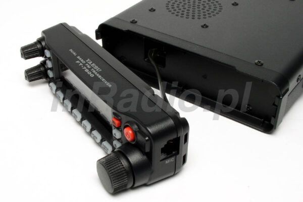 Yaesu FT-7900E Duobander samochodowy transceiver 2m 70cm 50W - obrazek 4