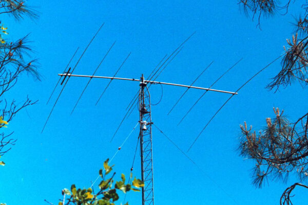 BUTTERNUT SKYHAWK - Antena KF kierunkowa KF - obrazek 2