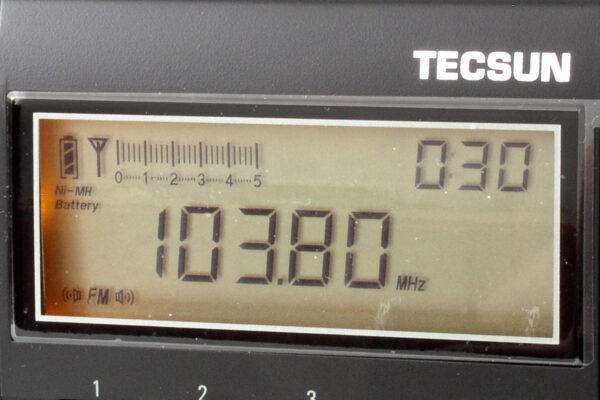 Tecsun PL-660 Odbiornik wielopasmowy globalny - obrazek 13