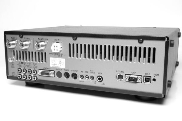 Yaesu FT-DX3000 Transceiver KF bazowy - obrazek 3