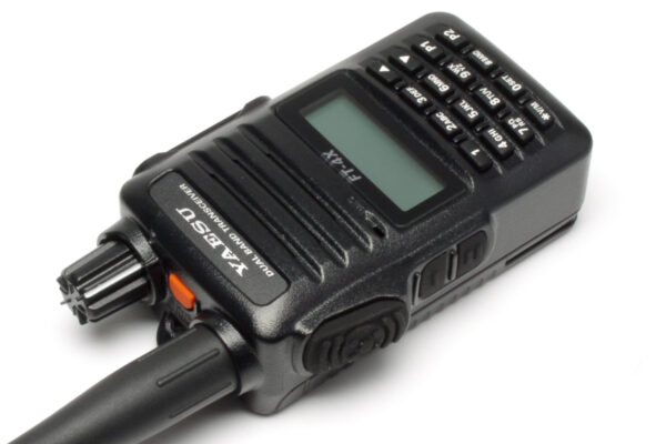 Yaesu FT-4XE Dwupasmowy transceiver VHF/UHF - obrazek 5