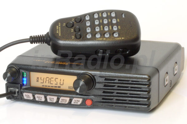 Yaesu FTM-3200 DE  Transceiver 2m + C4FM